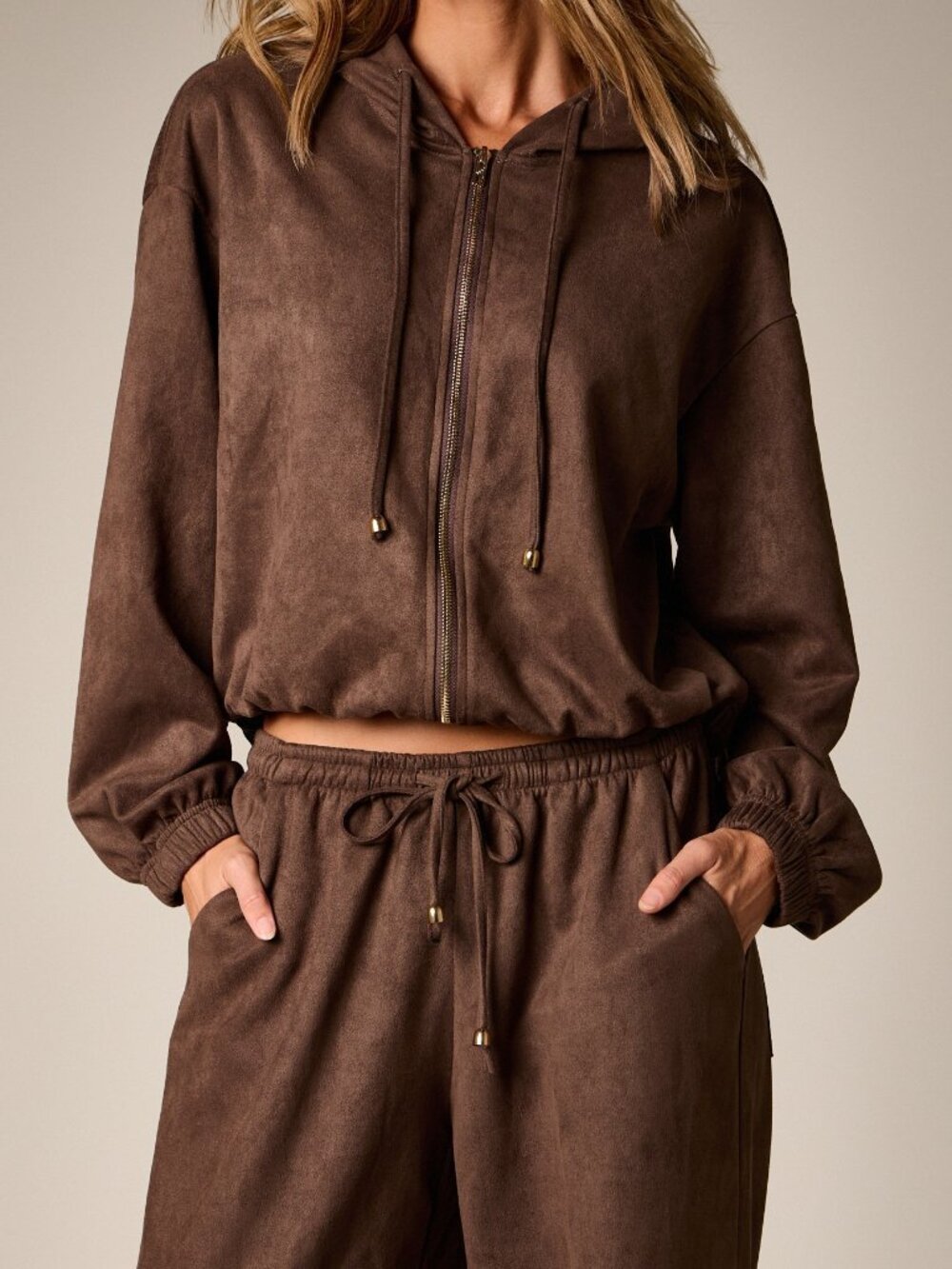 Coffee Brown Casual Women's Cropped Zip-Up Hoodie - Picture 4 of 6